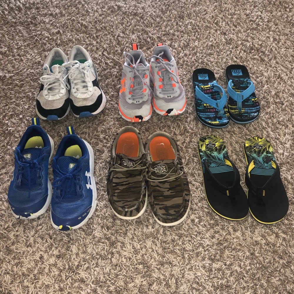 Youth boys size 4 shoe bundle